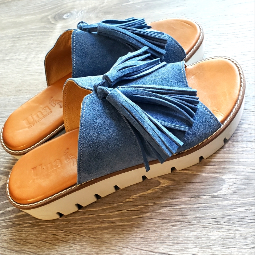 Leather platform Italian sandals